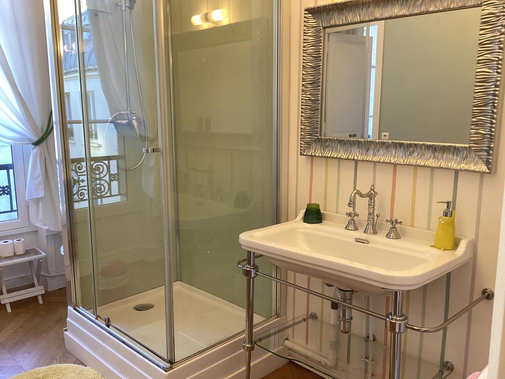 Bed And Breakfast Paris Quartier Champs-Elysees Exterior foto